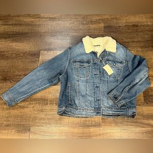Universal Threads Sherpa Lined Jean Jacket- Women’s XXL